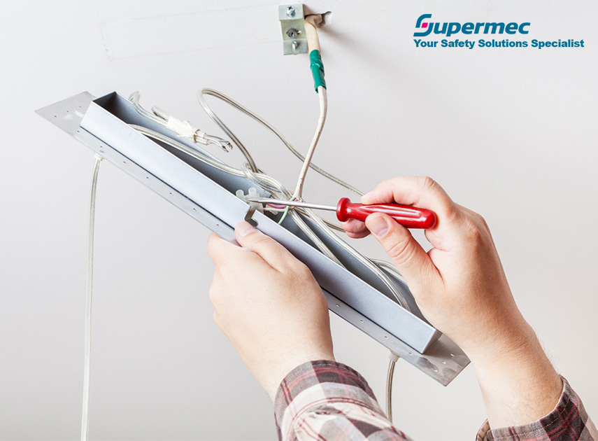 Maintenance considerations-explosion-proof light fittings